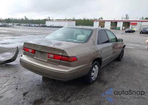 1999 Toyota Camry Le from USA, damaged, VIN 4T1BG22K1XU889078